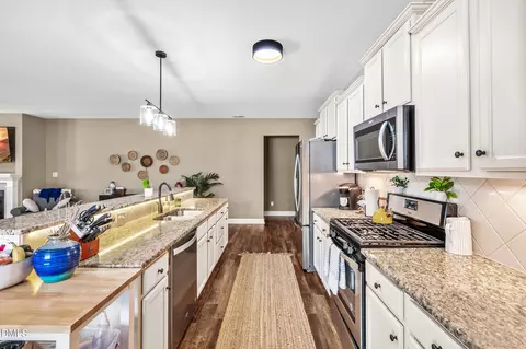 Kitchen - 109 Dandy Flush Ct, Garner, NC 27529 photo 4 of 4