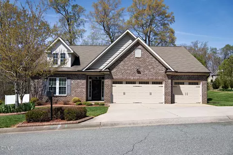 808 Carraway Dr, Graham, NC 27253