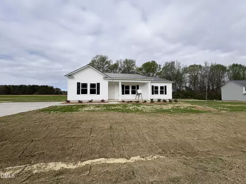 253 Jacobs Ridge Dr, Four Oaks, NC 27524