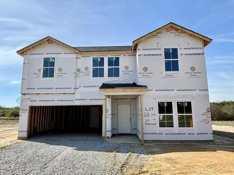 103 Hallwood Dr, Pikeville, NC 27863