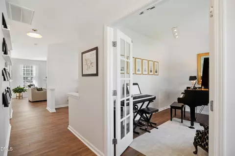 Entry Way - 909 Plummer Ct, Wake Forest, NC 27587 photo 2 of 4