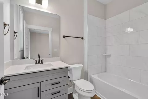 Bath - 1114 Blackthorn Ln, Durham, NC 27703 photo 1 of 3
