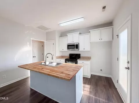 Kitchen - 166 Jade St, Smithfield, NC 27577 photo 1 of 2