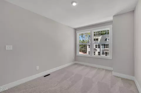Bedroom - 1110 Blackthorn Ln, Durham, NC 27703 photo 2 of 4