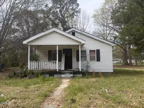 926 Blount St, Smithfield, NC 27577