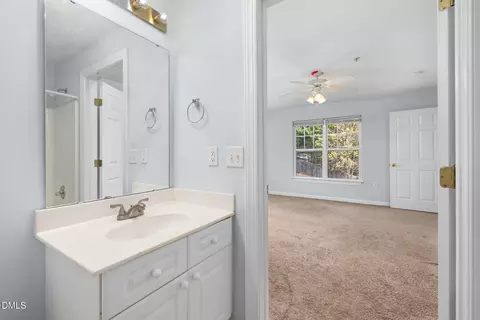 Bath - 929 Morreene Rd #C23, Durham, NC 27705 photo 1 of 6
