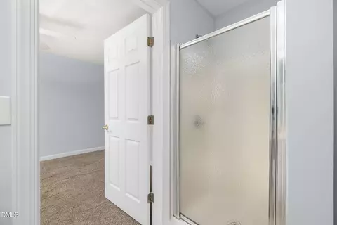 Bath - 929 Morreene Rd #C23, Durham, NC 27705 photo 6 of 6
