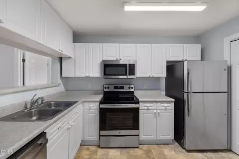 Kitchen - 929 Morreene Rd #C23, Durham, NC 27705 photo 2 of 3