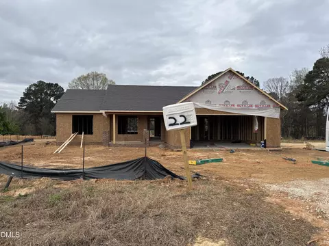 245 N Movado Trl, Kenly, NC 27542