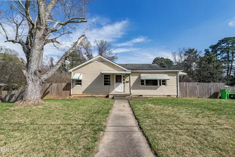 216 N Cheatham St, Franklinton, NC 27525