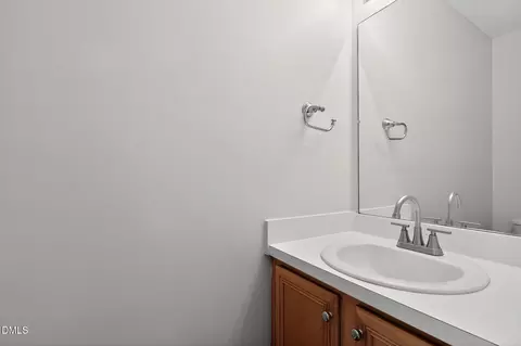 Bath - 604 Crossview Ln, Durham, NC 27703 photo 2 of 3