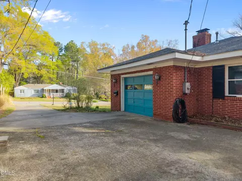 Exterior - 2837 Stuart Dr, Durham, NC 27707 photo 5 of 6