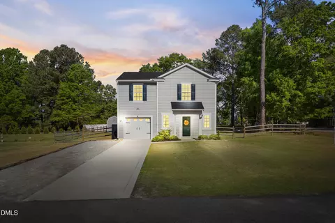 400 Century Ln, Cameron, NC 28326