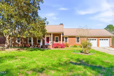 519 Riverside Dr, Burlington, NC 27217