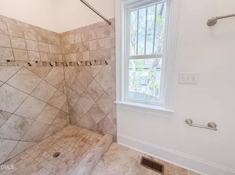 Bath - 1007 Hazel St, Durham, NC 27701 photo 3 of 3
