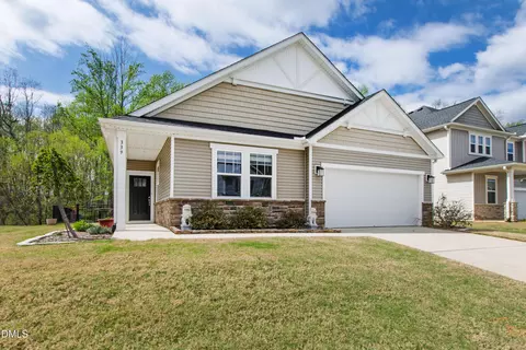 339 Summer Ranch Dr, Fuquay Varina, NC 27526