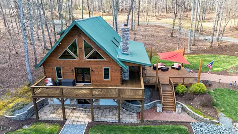 5200 Howard Ct, Efland, NC 27243