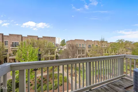 501 N Person St #207, Raleigh, NC 27604