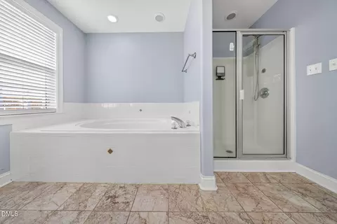 Bath - 1409 Viola Pl, Garner, NC 27529 photo 5 of 5