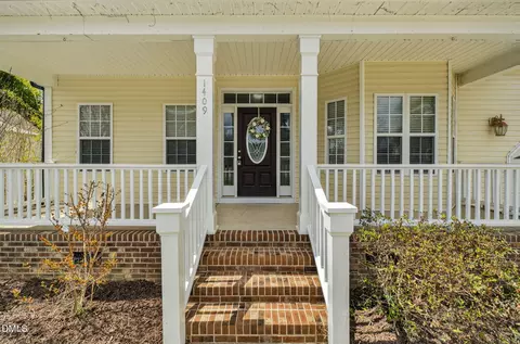 Exterior - 1409 Viola Pl, Garner, NC 27529 photo 2 of 11