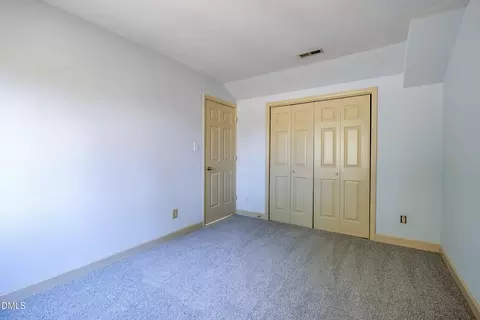 10 Innisfree Dr, Durham, NC 27707