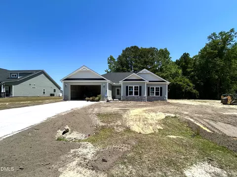 3715 Huntcliff Dr, La Grange, NC 28551