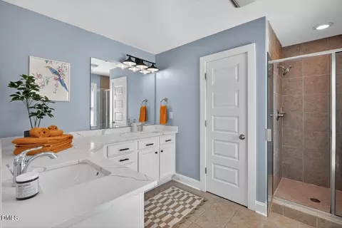 Bath - 121 E Seeman St, Durham, NC 27701 photo 2 of 6