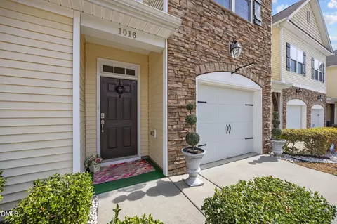Exterior - 1016 Skyler Ln, Durham, NC 27705 photo 2 of 3