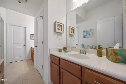 Bath - 1016 Skyler Ln, Durham, NC 27705 photo 1 of 1