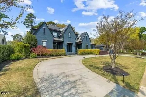 Exterior - 2127 Ridge Rd, Raleigh, NC 27607 photo 4 of 31