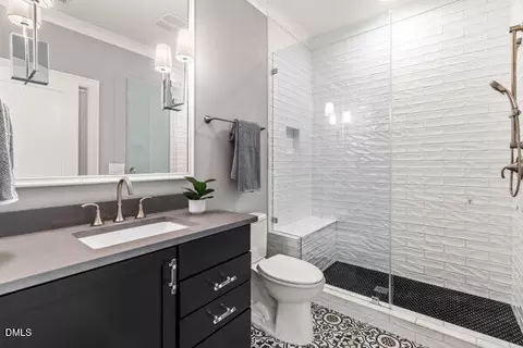 Bath - 2127 Ridge Rd, Raleigh, NC 27607 photo 5 of 8