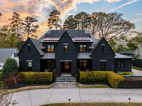 Exterior - 2127 Ridge Rd, Raleigh, NC 27607 photo 5 of 31