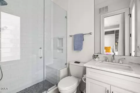 Bath - 2127 Ridge Rd, Raleigh, NC 27607 photo 8 of 8