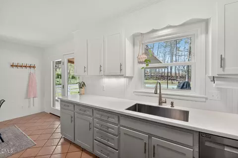Kitchen - 206 Argonne Dr, Durham, NC 27704 photo 5 of 5