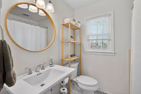 Bath - 206 Argonne Dr, Durham, NC 27704 photo 1 of 3
