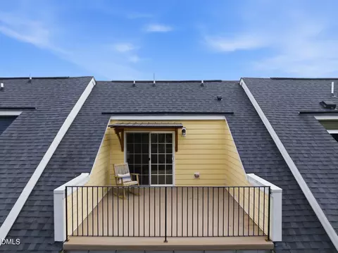 Exterior - 441 Triumph Ln, Wake Forest, NC 27587 photo 4 of 8