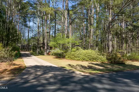 Exterior - 6119 Splitrock Trl, Apex, NC 27539 photo 2 of 26