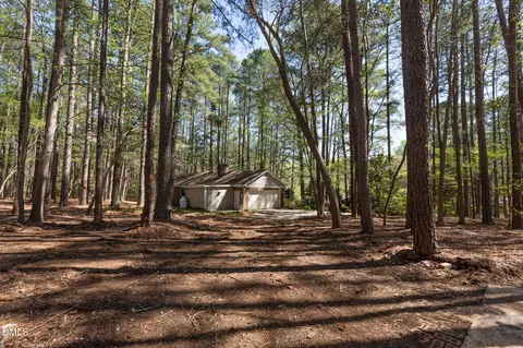 Exterior - 6119 Splitrock Trl, Apex, NC 27539 photo 5 of 26