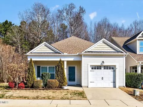 100 Ashby Dr, Clayton, NC 27527