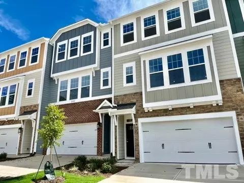 1038 Manorhaven Dr, Durham, NC 27703