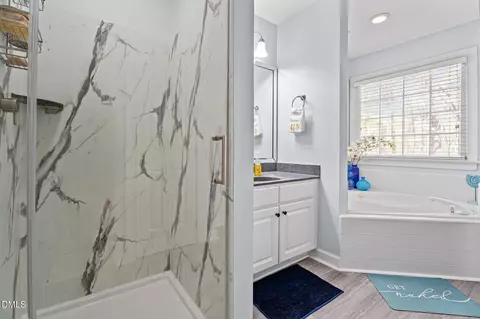Bath - 2401 Worthing Ct, Wake Forest, NC 27587 photo 3 of 5