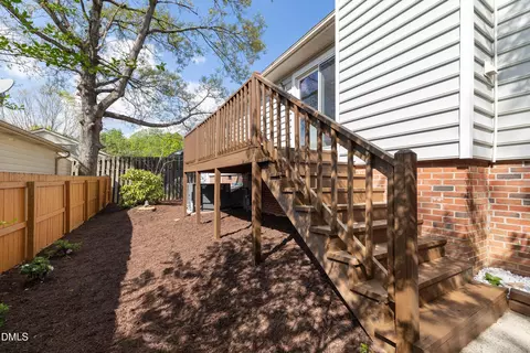 Exterior - 202 Beechtree Dr, Cary, NC 27513 photo 2 of 4