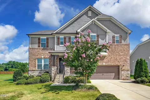 2204 Stillness Pond Ln, Apex, NC 27539
