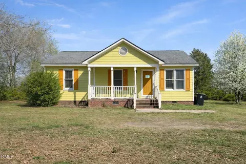 611 S Wakefield St, Zebulon, NC 27597