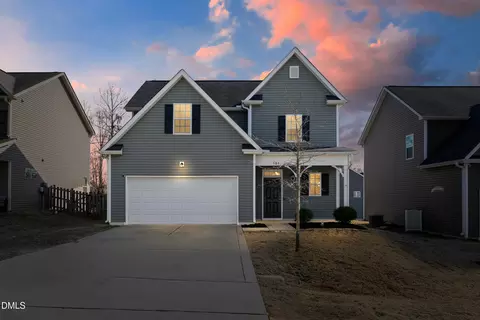 Exterior - 305 E Webber Ln, Clayton, NC 27527 photo 4 of 8