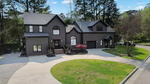 4829 Little Falls Dr, Raleigh, NC 27609