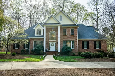 527 Grand Oak Dr, Hillsborough, NC 27278