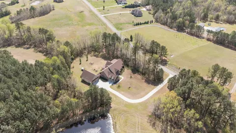 2983 Hallie Burnette Rd, Oxford, NC 27565