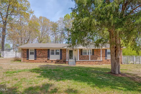 2516 Evergreen Ave, Burlington, NC 27217