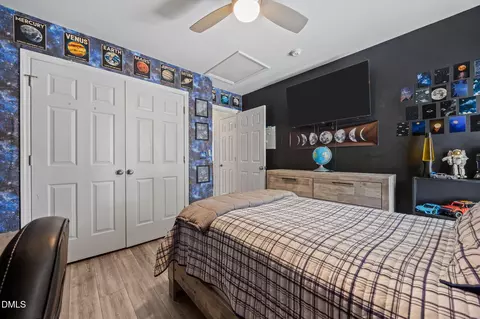 Bedroom - 127 Phyllis Dr, Benson, NC 27504 photo 5 of 9
